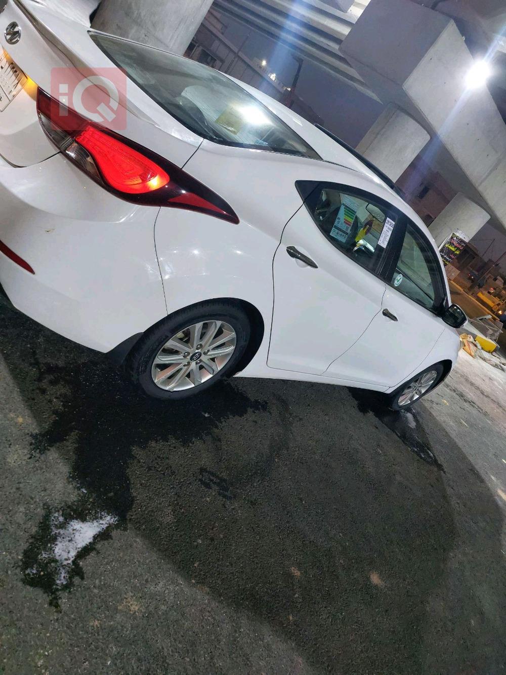 Hyundai Elantra